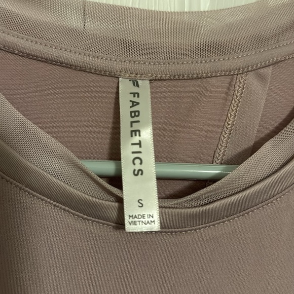 Lilac colored fabletics athletic open back shirt, size S - Picture 4 of 5